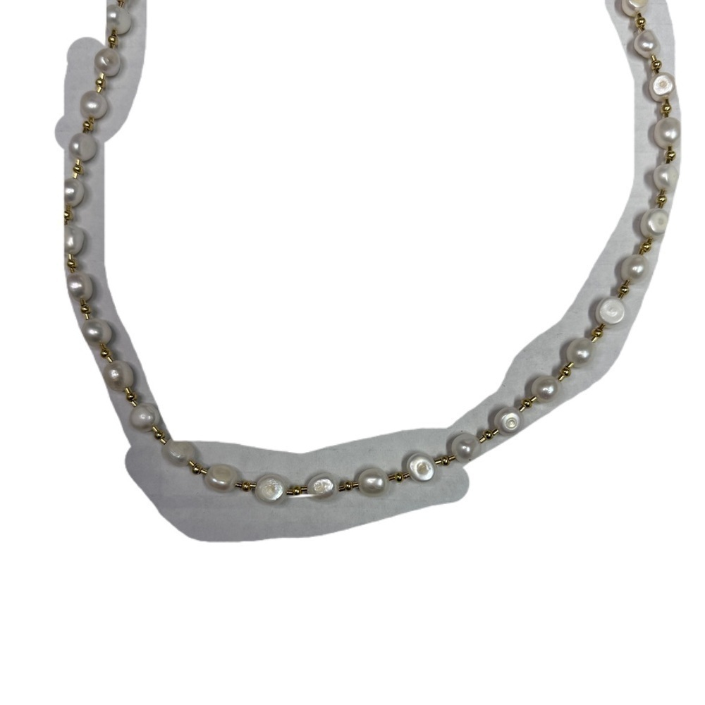 Gold and White Pearl Necklace with Twisted Chain